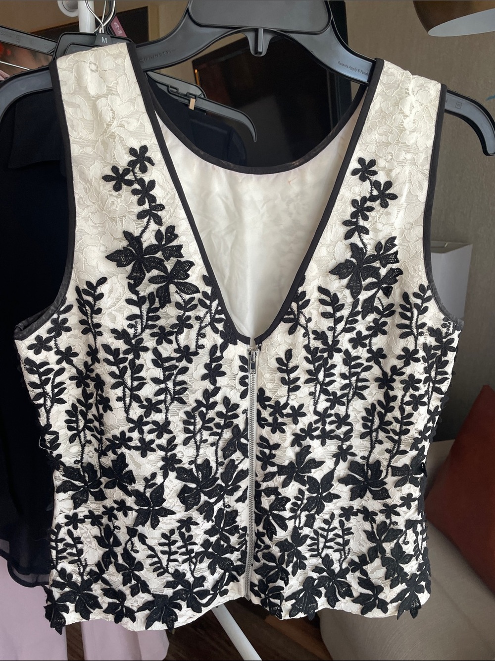 BCBGMaxazria Floral Embroidered Lace Peplum Top - Picture 8 of 16